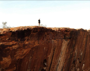 4icege | Discover the Allure of Uluru: Australia's Sacred Red Centre Gem